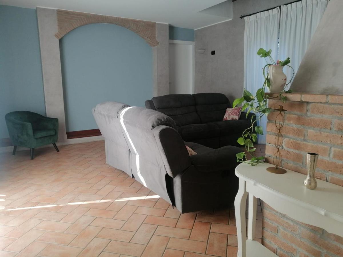 Lussuosa Villa Vicino Alla Stazione Caronno Pertusella Kültér fotó